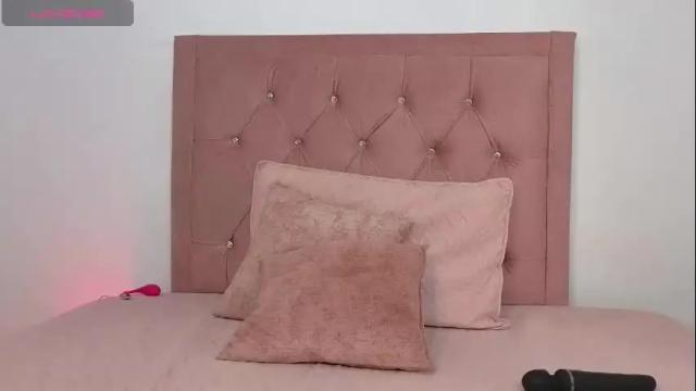 Image 10 of adara_lennox Stream on Chaturbate on 3 months ago