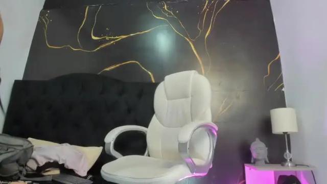 Image 3 of adara_smith3 Stream on Chaturbate on 15 months ago
