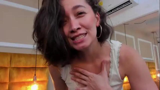 Image 2 of adarussell Stream on Chaturbate on 13 days ago