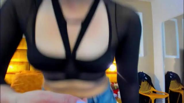 Image 4 of adarussell Stream on Chaturbate on 1 month ago
