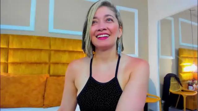 Image 8 of adarussell Stream on Chaturbate on 1 month ago