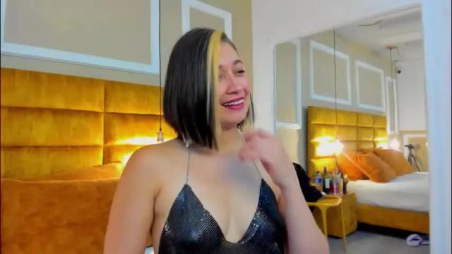 Image 7 of adarussell Stream on Chaturbate on 1 month ago