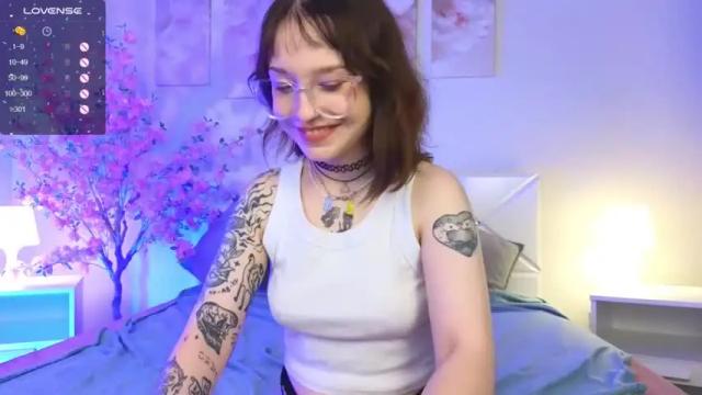 Image 8 of adawang_19 Stream on Chaturbate on 21 months ago