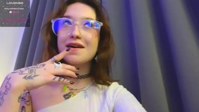 Image 8 of adawang_19 Stream on Chaturbate on 21 months ago