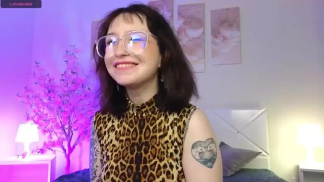 Image 11 of adawang_19 Stream on Chaturbate on 20 months ago