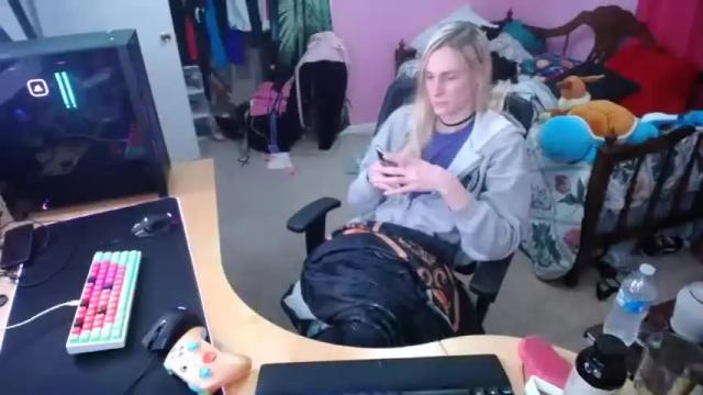 Image 4 of addibabeee Stream on Chaturbate on 9 months ago