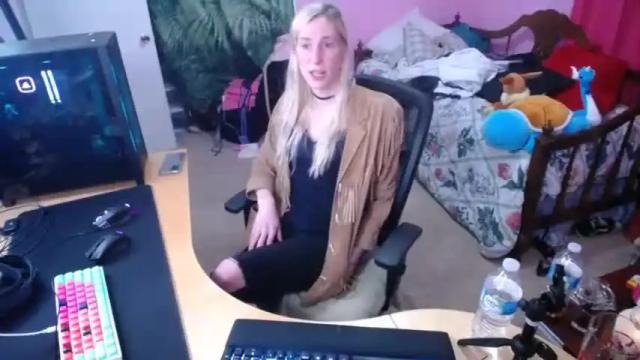 Image 7 of addibabeee Stream on Chaturbate on 18 months ago