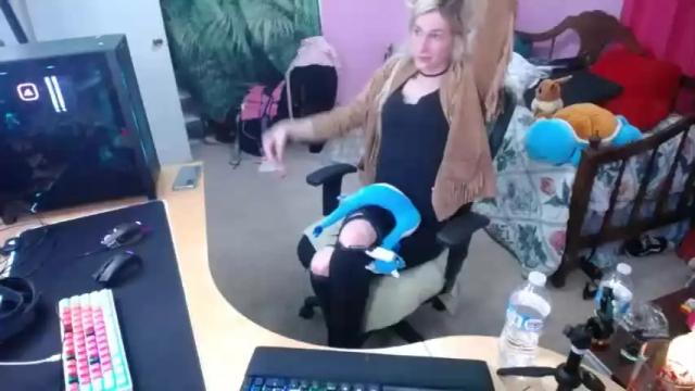 Image 8 of addibabeee Stream on Chaturbate on 18 months ago