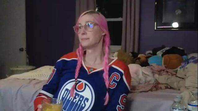 Image 4 of addibabeee Stream on Chaturbate on 16 days ago
