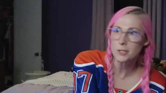 Image 8 of addibabeee Stream on Chaturbate on 16 days ago