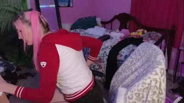 Image 8 of addibabeee Stream on Chaturbate on 23 days ago