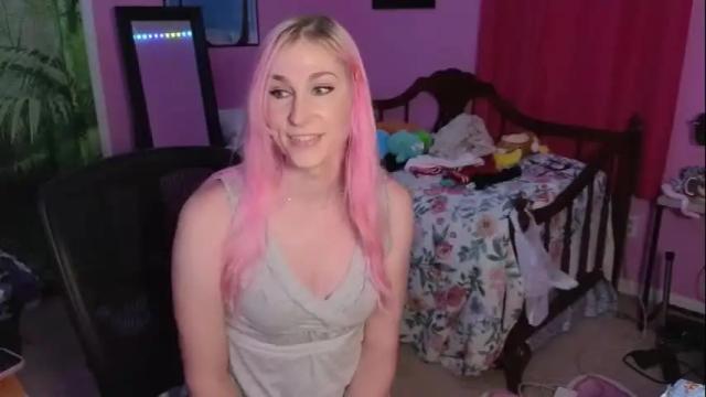Image 4 of addibabeee Stream on Chaturbate on 14 days ago