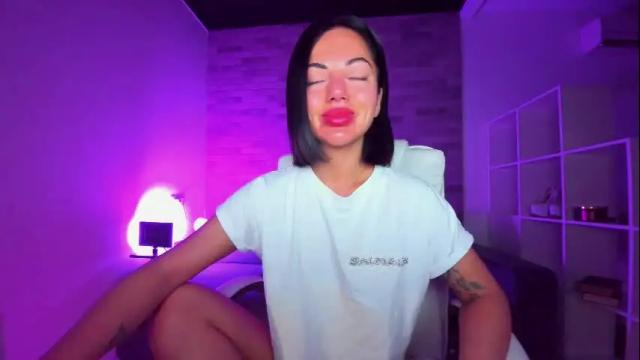 Image 2 of addictedsabi Stream on Chaturbate on 3 months ago