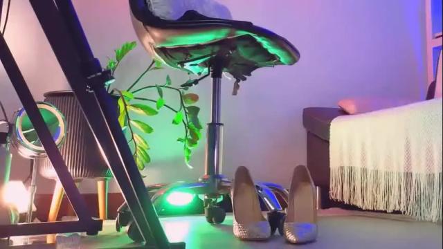 Image 6 of addictsqueen Stream on Chaturbate on 2 months ago