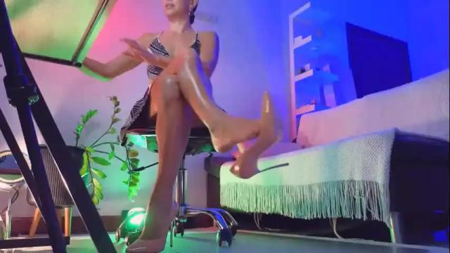 Image 11 of addictsqueen Stream on Chaturbate on 1 month ago
