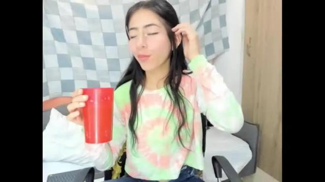 Image 8 of addiflower Stream on Chaturbate on 2 months ago