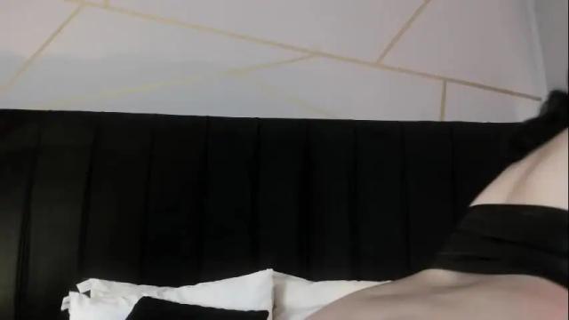 Image 6 of adeelinee Stream on Chaturbate on 17 days ago