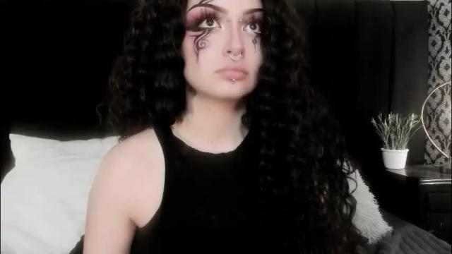 Image 3 of adeelinee Stream on Chaturbate on 2 months ago