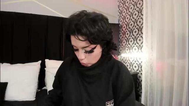 Image 8 of adeelinee Stream on Chaturbate on 1 month ago