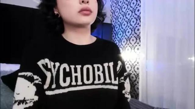 Image 12 of adeelinee Stream on Chaturbate on 25 days ago