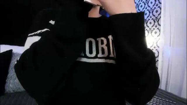 Image 8 of adeelinee Stream on Chaturbate on 25 days ago