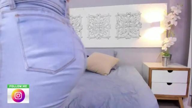 Image 6 of adelaa_11 Stream on Chaturbate on 10 days ago