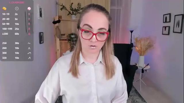 Image 6 of adelaiderosabel Stream on Chaturbate on 12 days ago