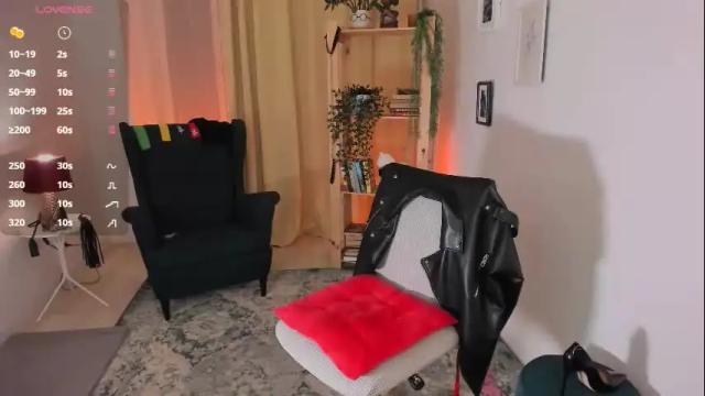 Image 12 of adelaiderosabel Stream on Chaturbate on 2 months ago