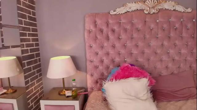 Image 10 of adelainebest Stream on Chaturbate on 25 days ago