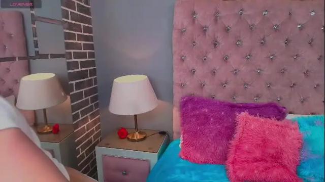 Image 8 of adelainebest Stream on Chaturbate on 1 month ago