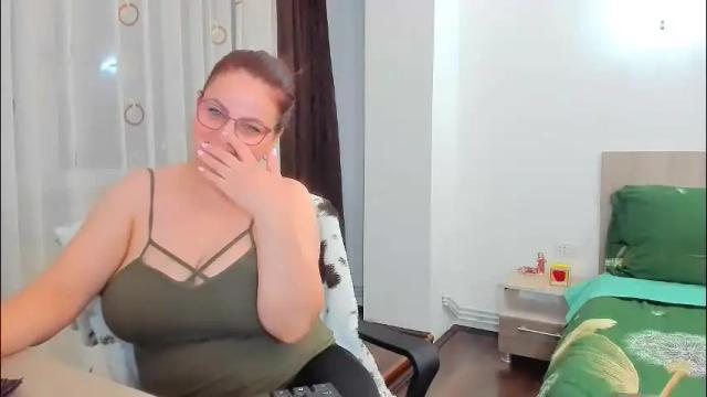 Image 6 of adelamilfsexy Stream on Chaturbate on 1 month ago