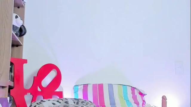 Image 3 of adelarangel Stream on Chaturbate on 8 days ago