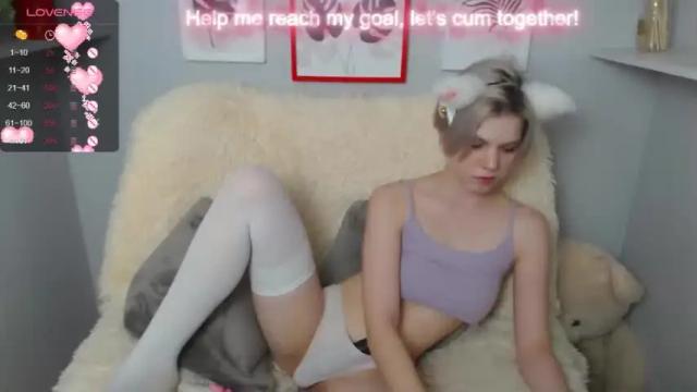 Image 8 of adele_angell Stream on Chaturbate on 20 months ago