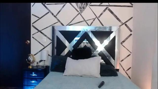 Image 11 of adele_cruzz Stream on Chaturbate on 1 month ago