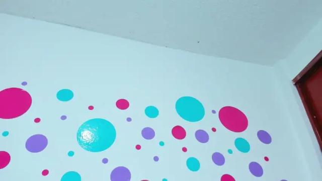 Image 2 of adele_latinlady Stream on Chaturbate on 12 months ago