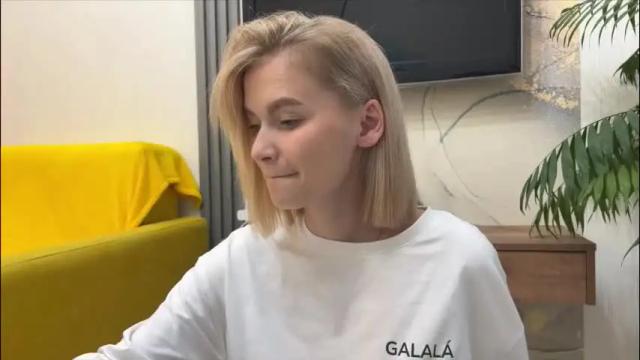 Image 10 of adele_nick2202 Stream on Chaturbate on 2 months ago