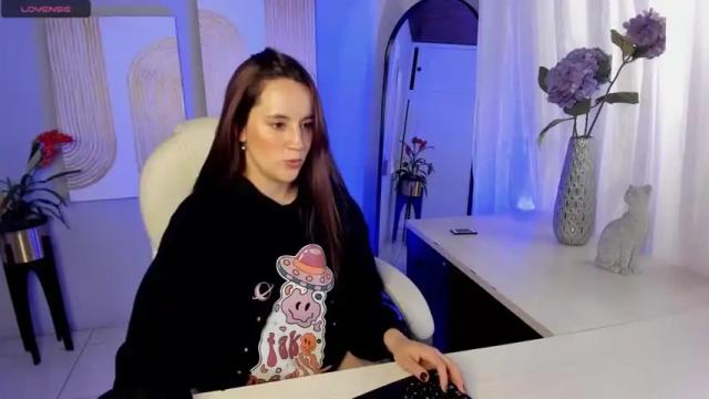 Image 8 of adele_sun_ Stream on Chaturbate on 14 months ago