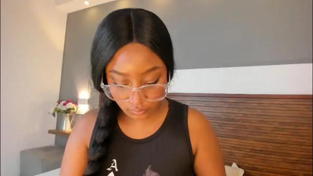 Image 7 of adelehottman Stream on Chaturbate on 29 days ago