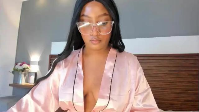 Image 11 of adelehottman Stream on Chaturbate on 27 days ago