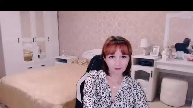 Image 10 of adelemoran Stream on Chaturbate on 19 months ago