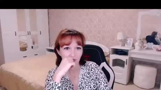 Image 11 of adelemoran Stream on Chaturbate on 19 months ago
