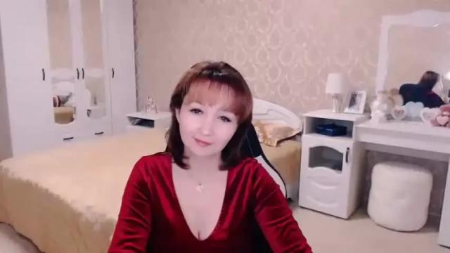 Image 4 of adelemoran Stream on Chaturbate on 18 months ago