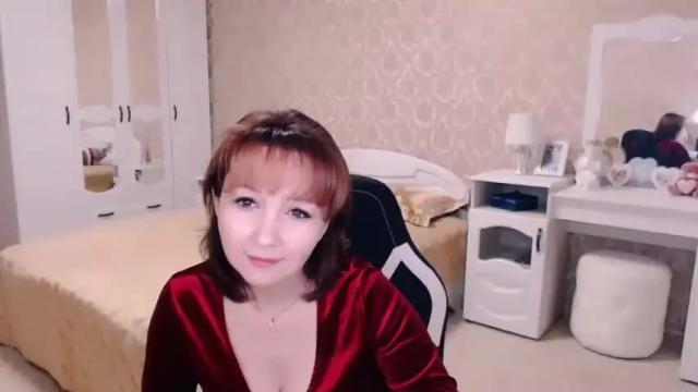 Image 6 of adelemoran Stream on Chaturbate on 18 months ago