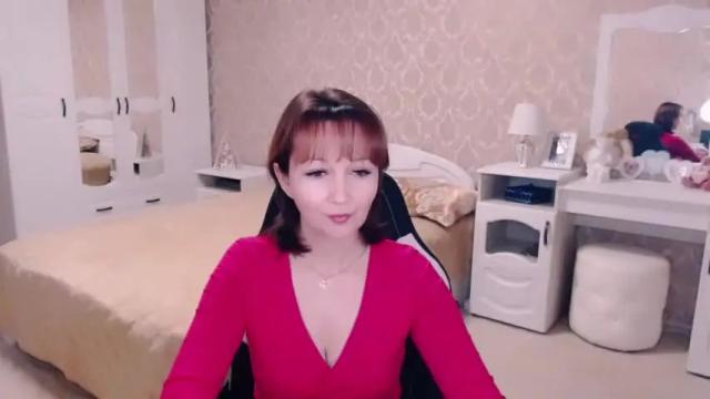 Image 10 of adelemoran Stream on Chaturbate on 16 months ago