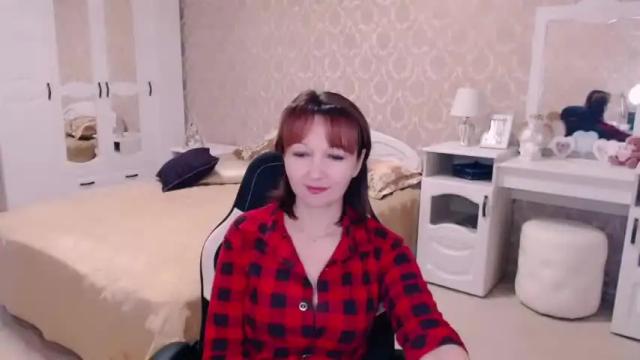Image 2 of adelemoran Stream on Chaturbate on 16 months ago