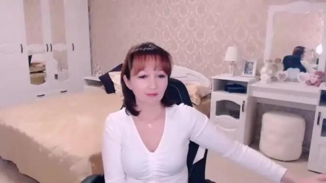 Image 12 of adelemoran Stream on Chaturbate on 16 months ago