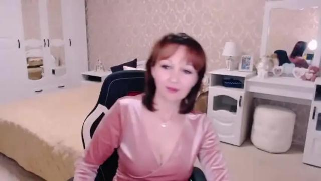 Image 11 of adelemoran Stream on Chaturbate on 15 months ago