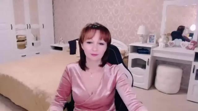 Image 3 of adelemoran Stream on Chaturbate on 15 months ago