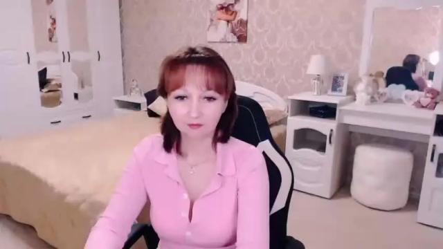 Image 6 of adelemoran Stream on Chaturbate on 14 months ago