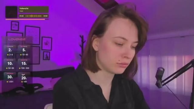 Image 12 of adelemoring Stream on Chaturbate on 15 months ago